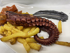 Ensalada de pimientos asados com Ventresca